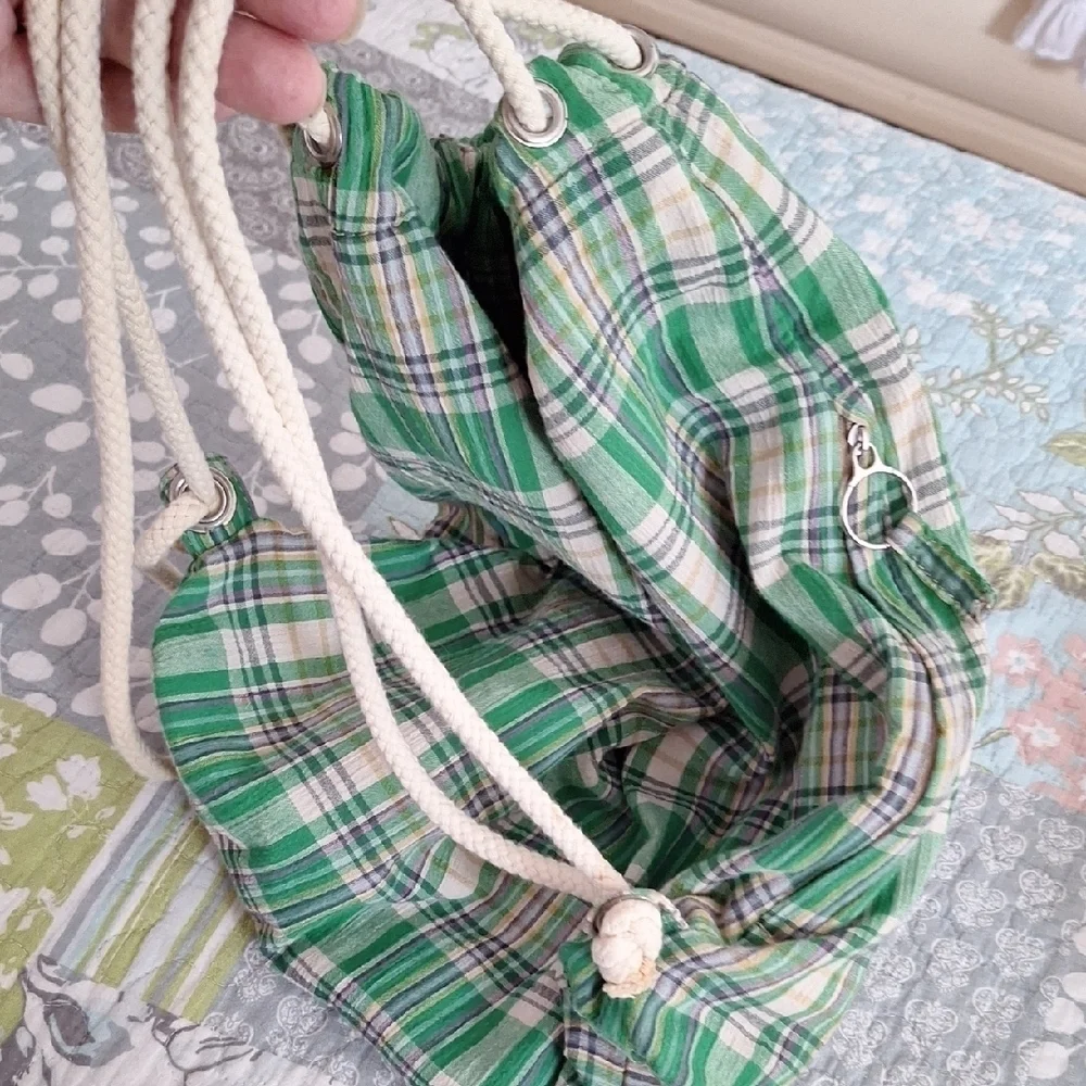 Vintage beige green